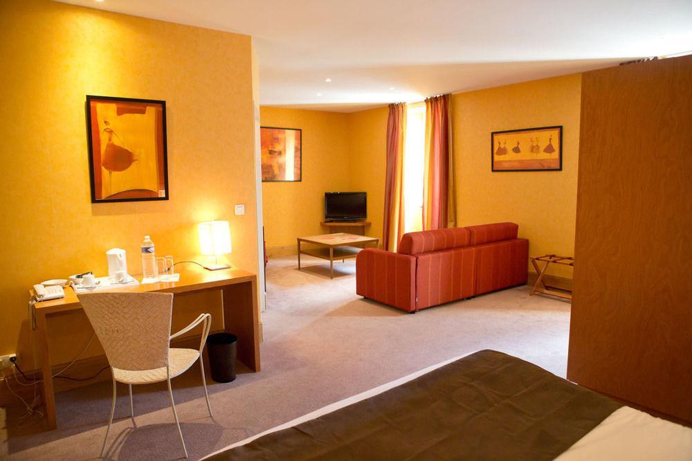 Hotel L'Oree Des Vignes Gilly-les-Citeaux Екстер'єр фото